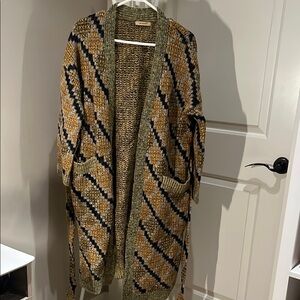 Cozy Knit Cardigan with Geometric Pattern